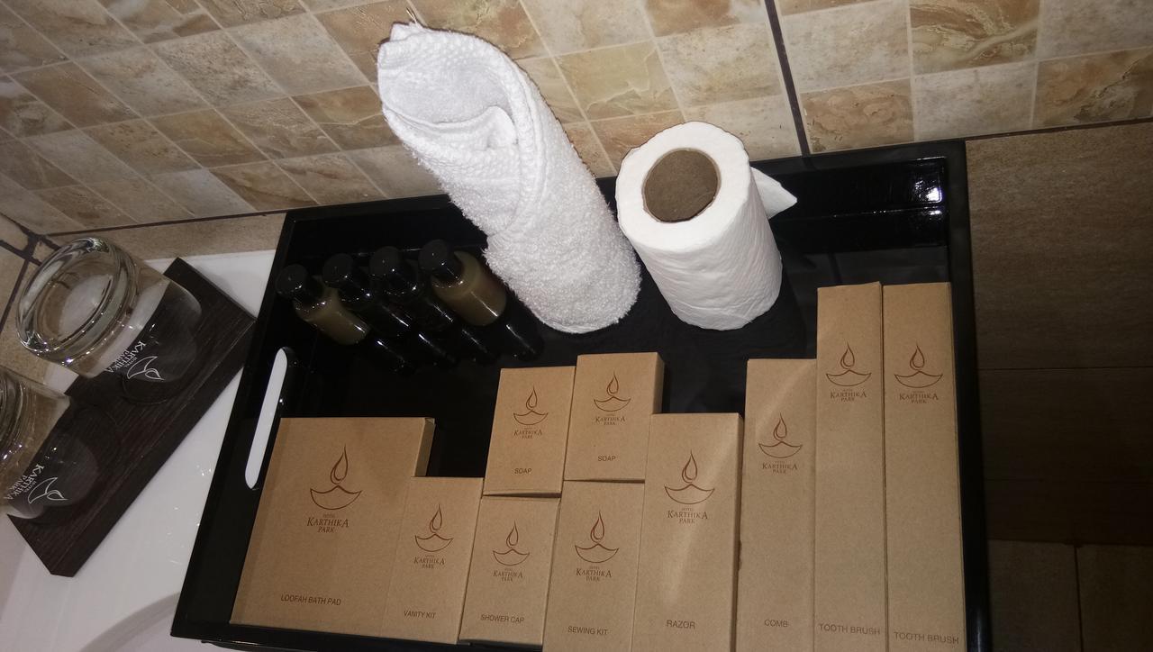 Hotel Karthika Park Kazhakuttam Zewnętrze zdjęcie