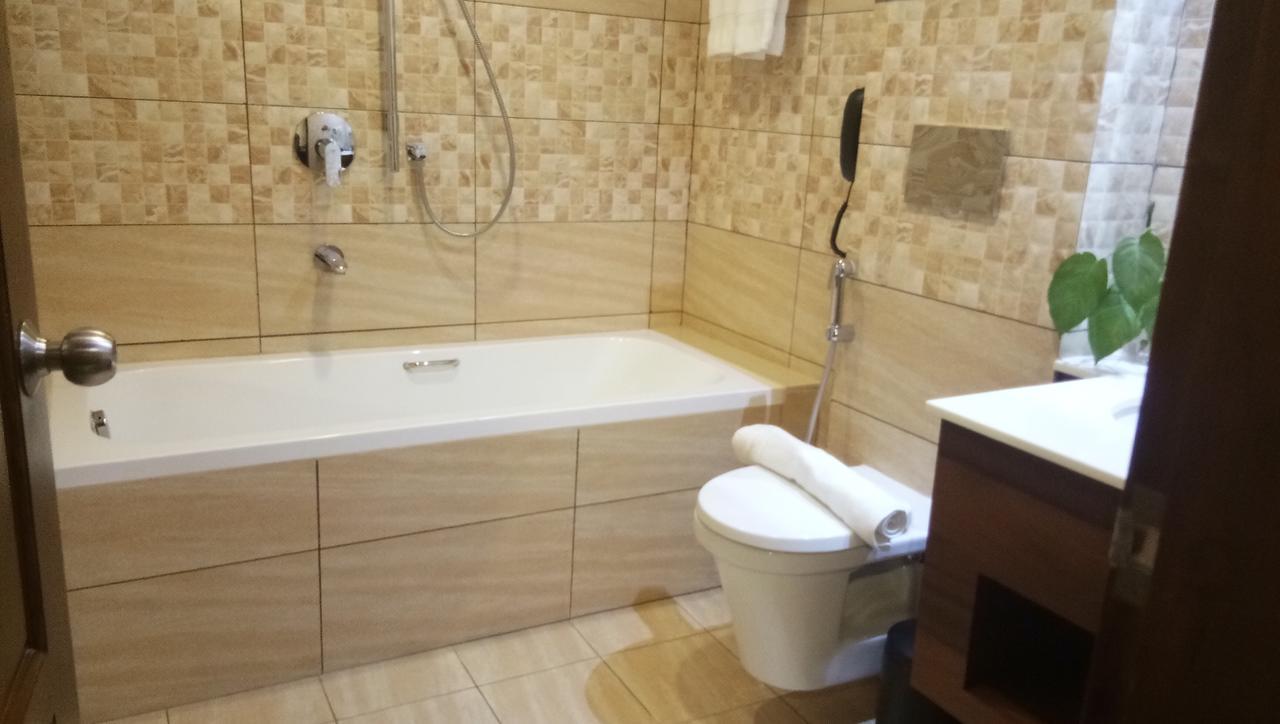 Hotel Karthika Park Kazhakuttam Zewnętrze zdjęcie
