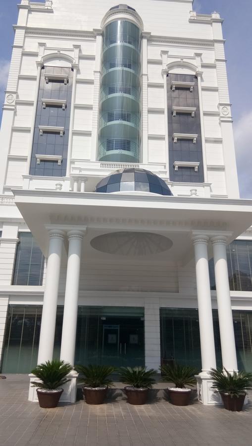 Hotel Karthika Park Kazhakuttam Zewnętrze zdjęcie